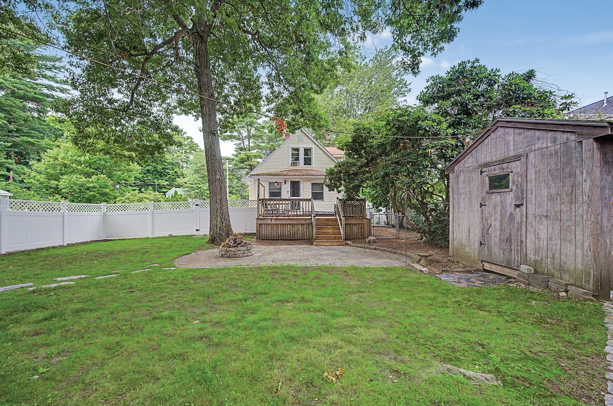 main property photo 29