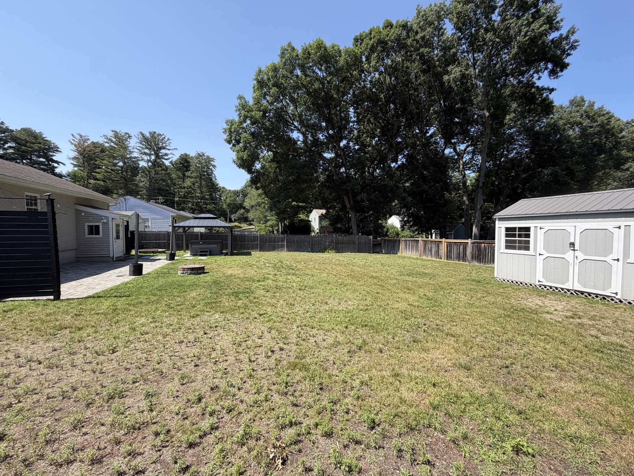main property photo 37