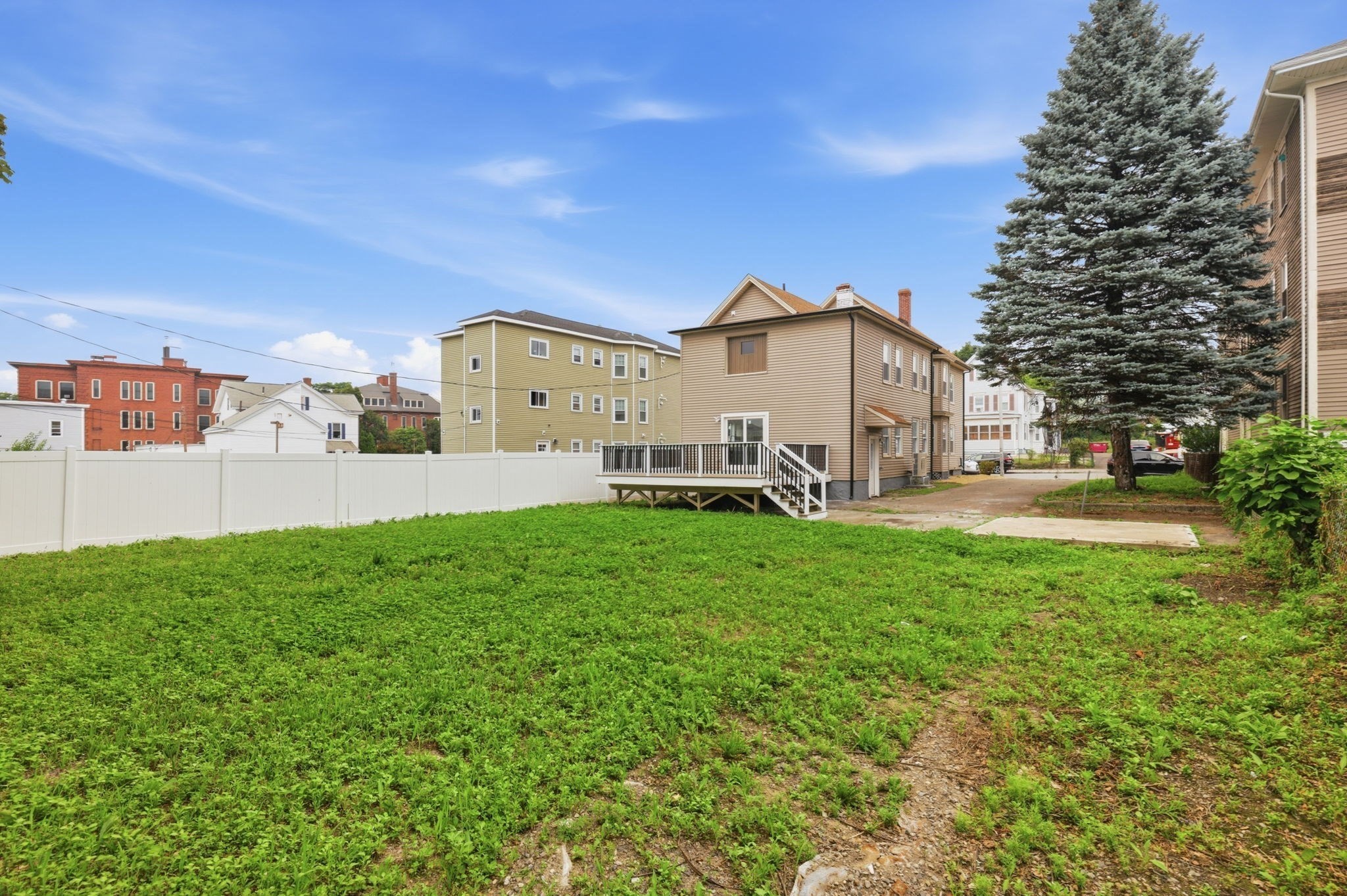 main property photo 6