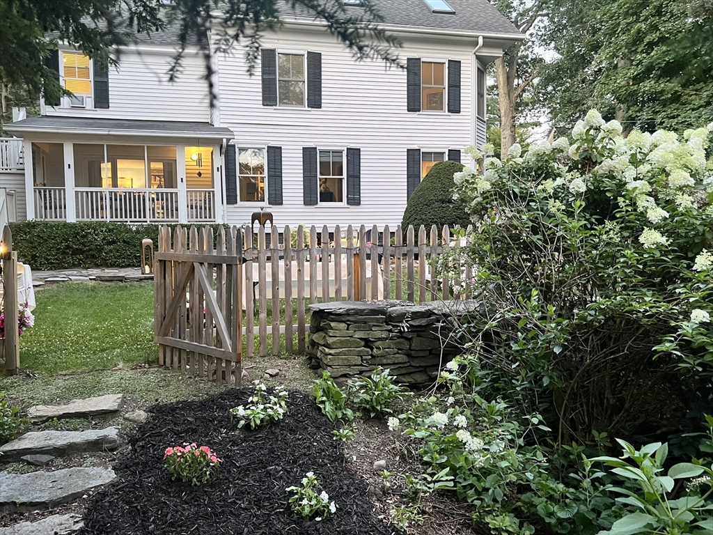 main property photo 38