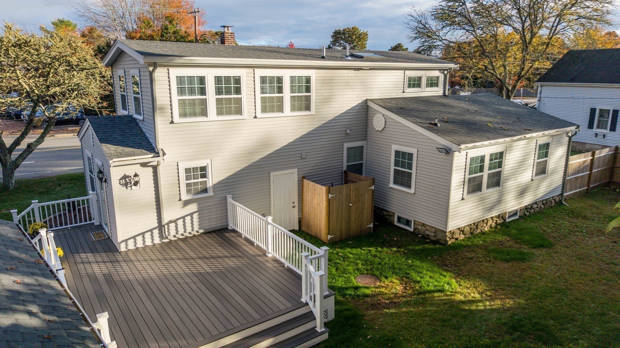 main property photo 32