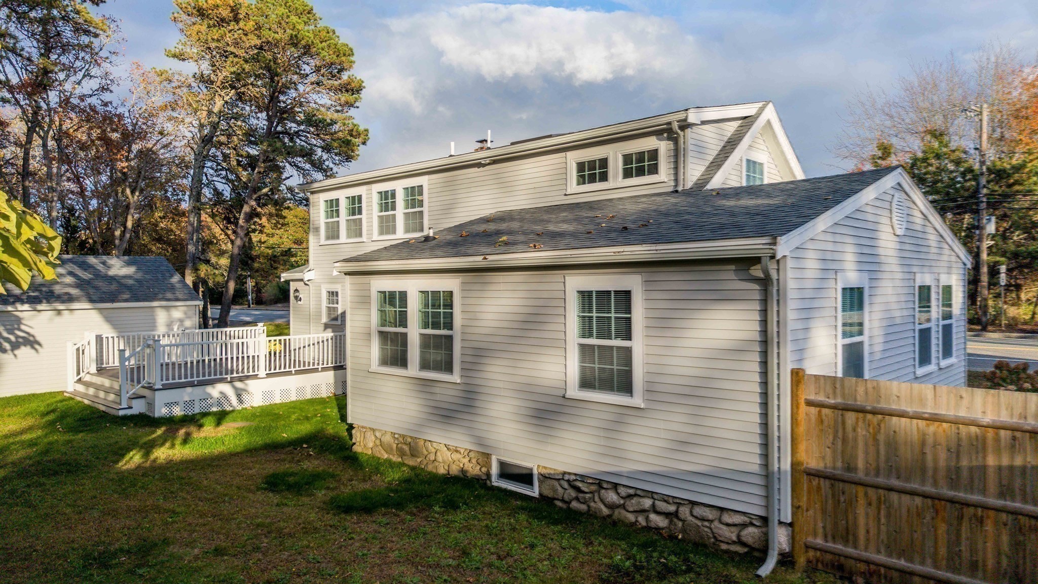 main property photo 36