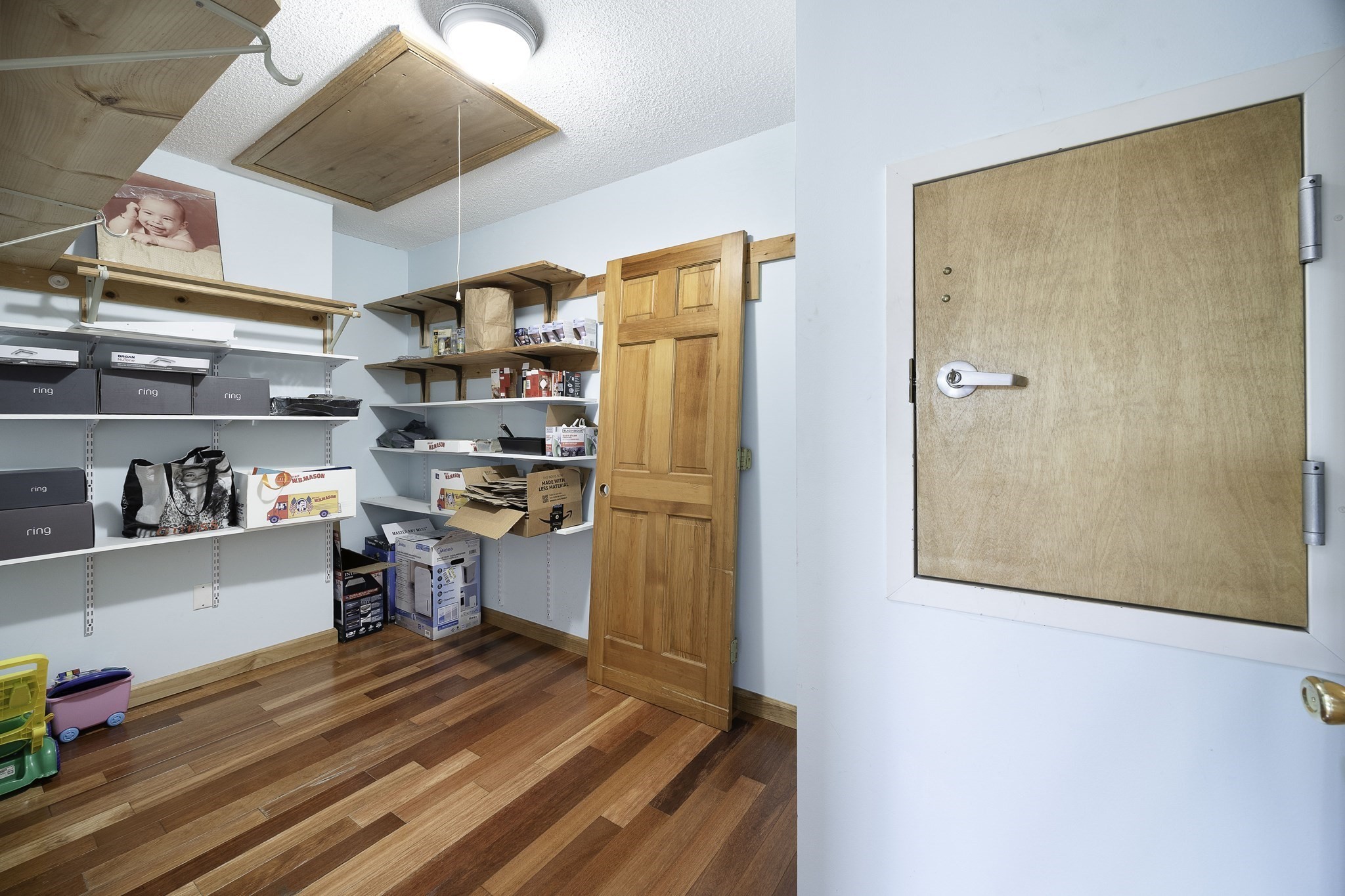 main property photo 25