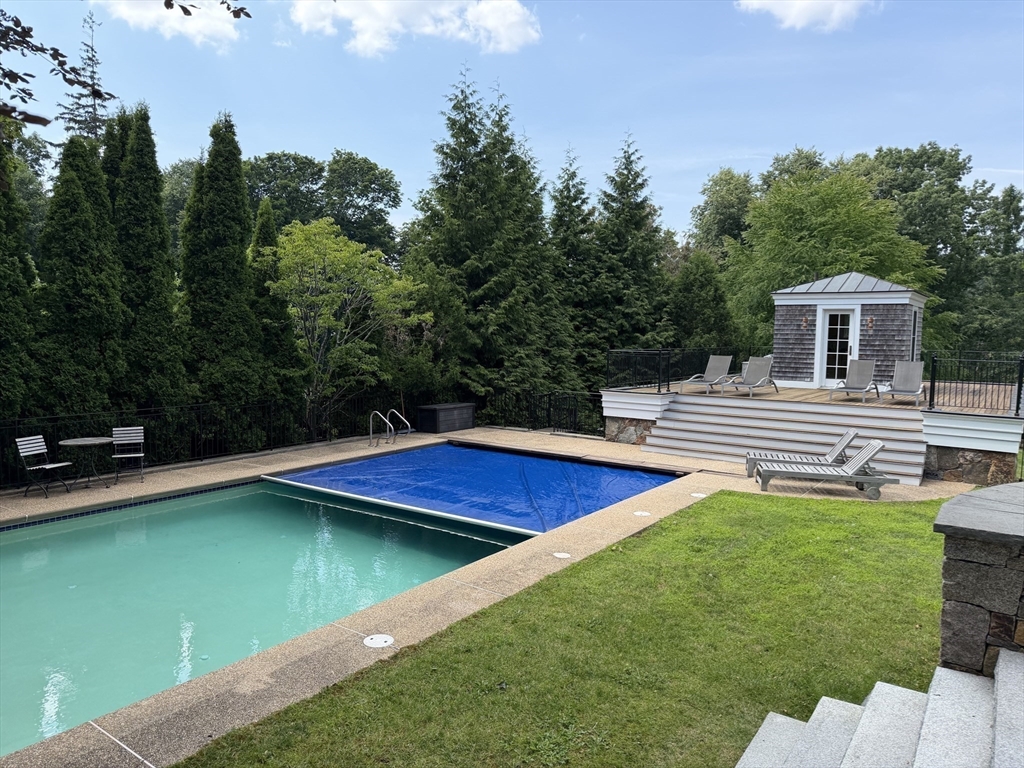 main property photo 12