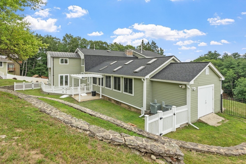 main property photo 38