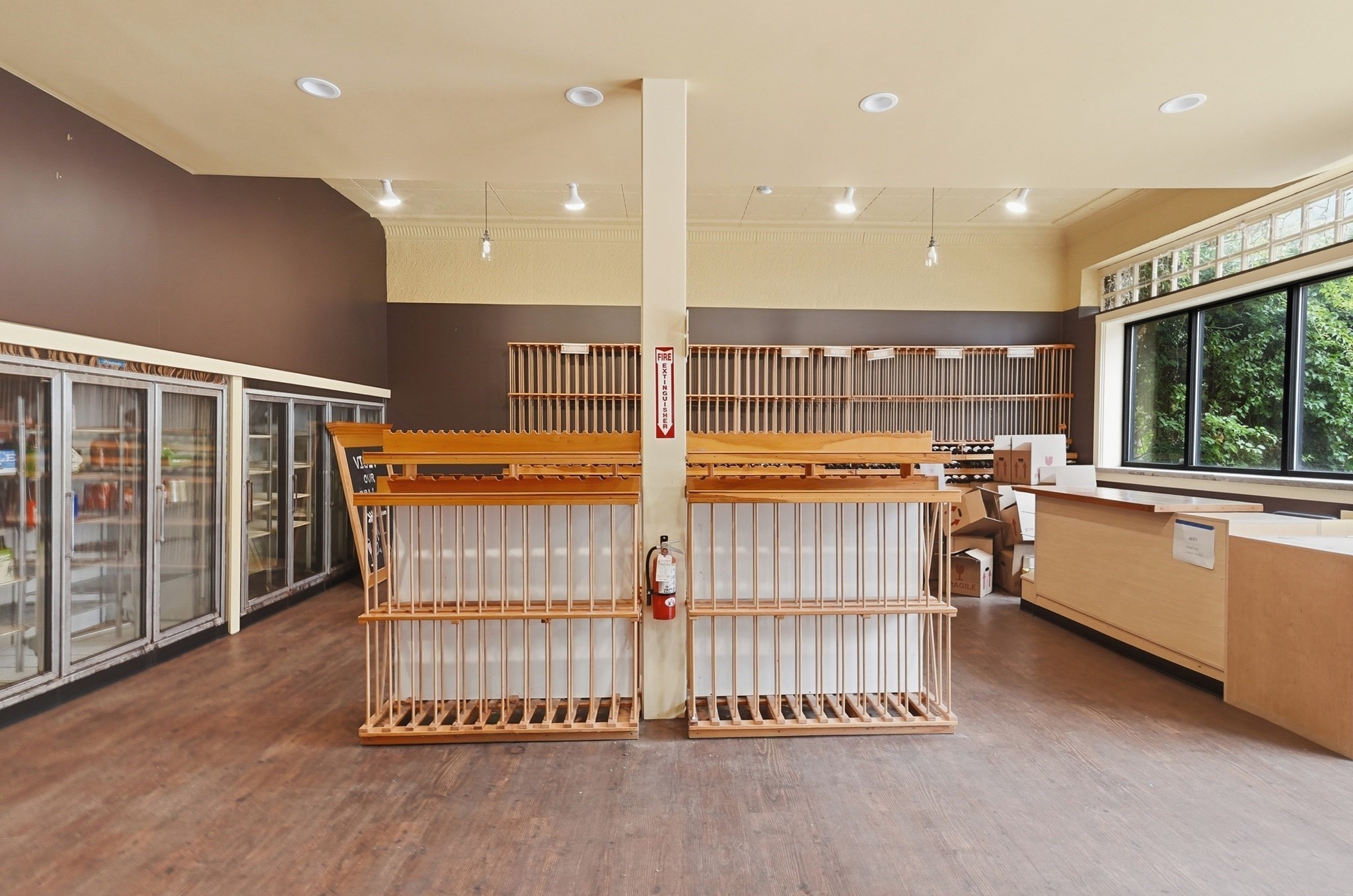 main property photo 16