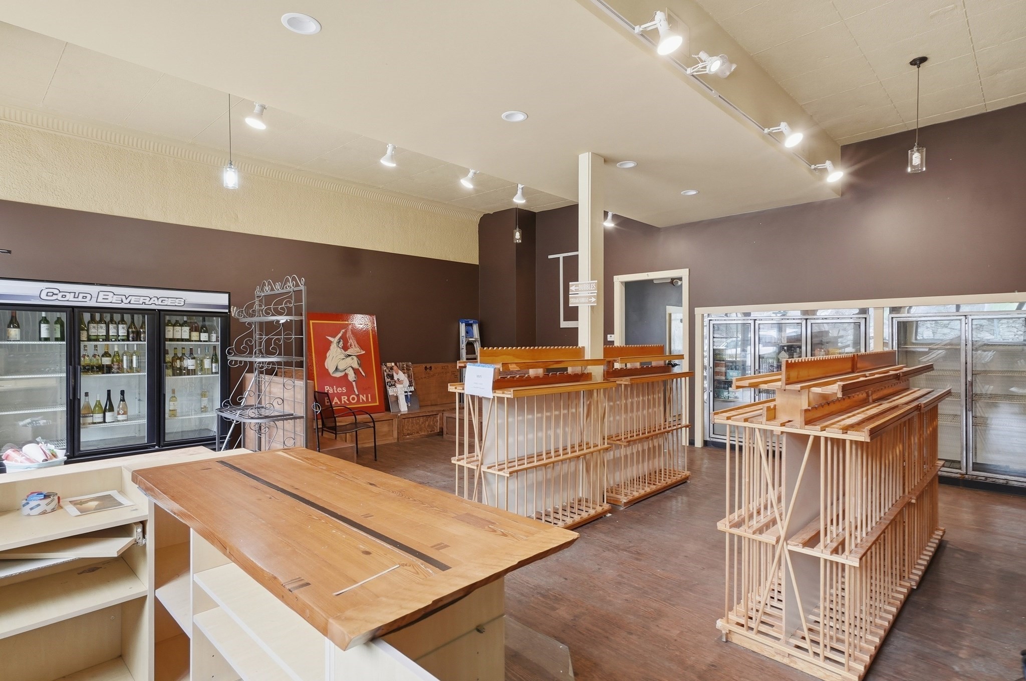 main property photo 4