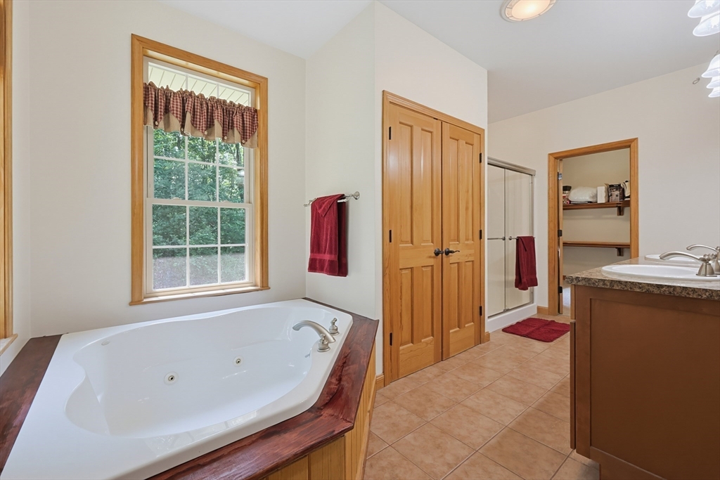property viewer photo 25