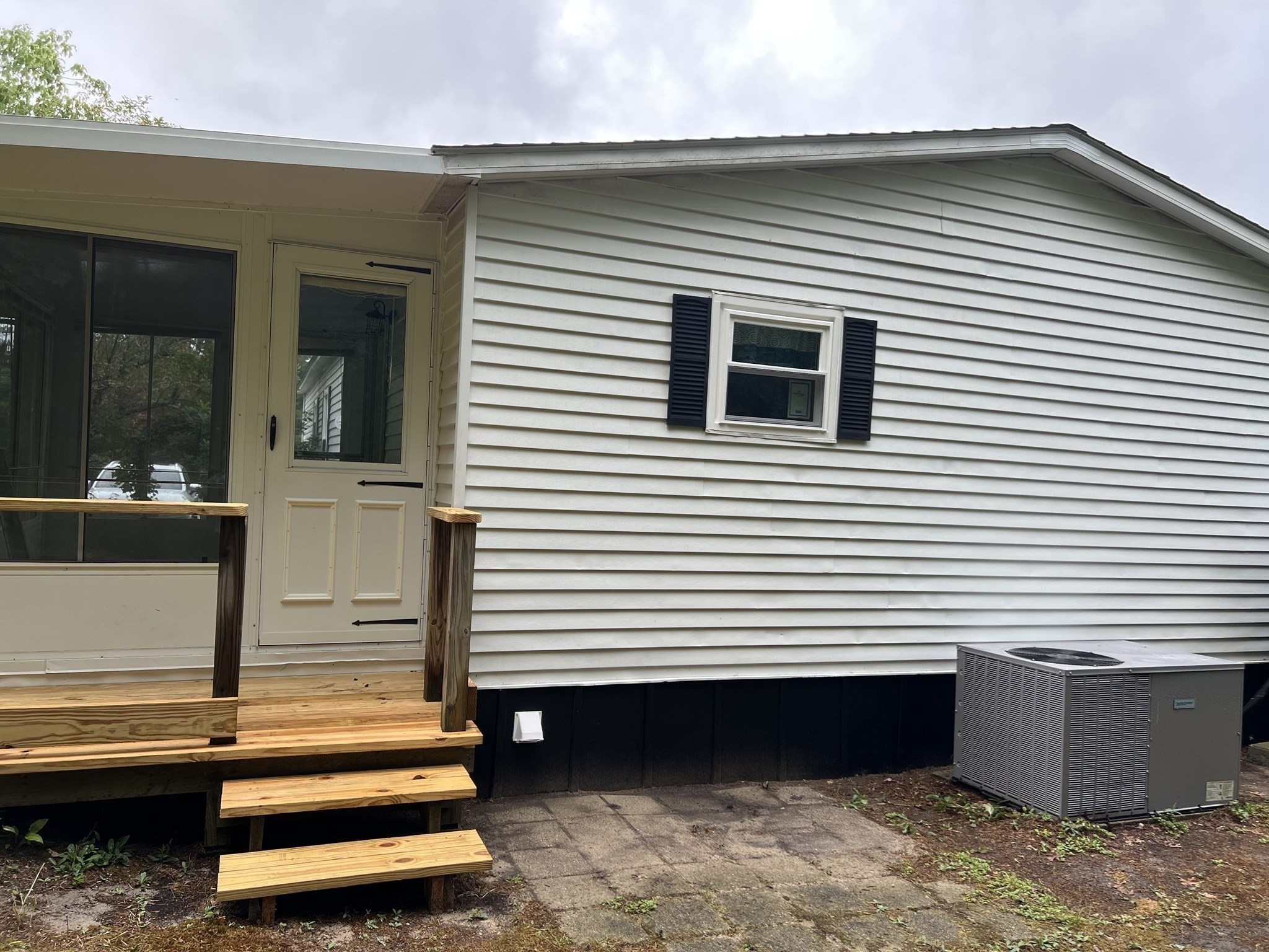 main property photo 24