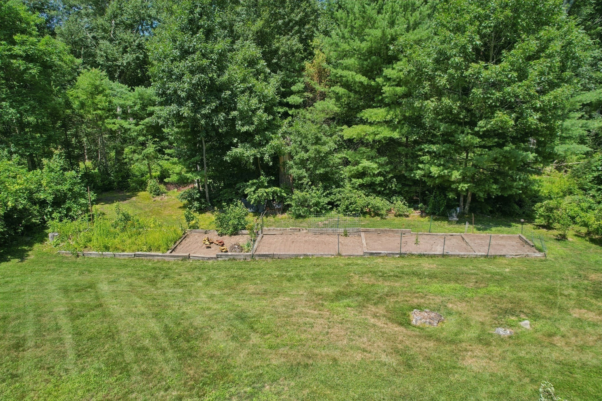 main property photo 35
