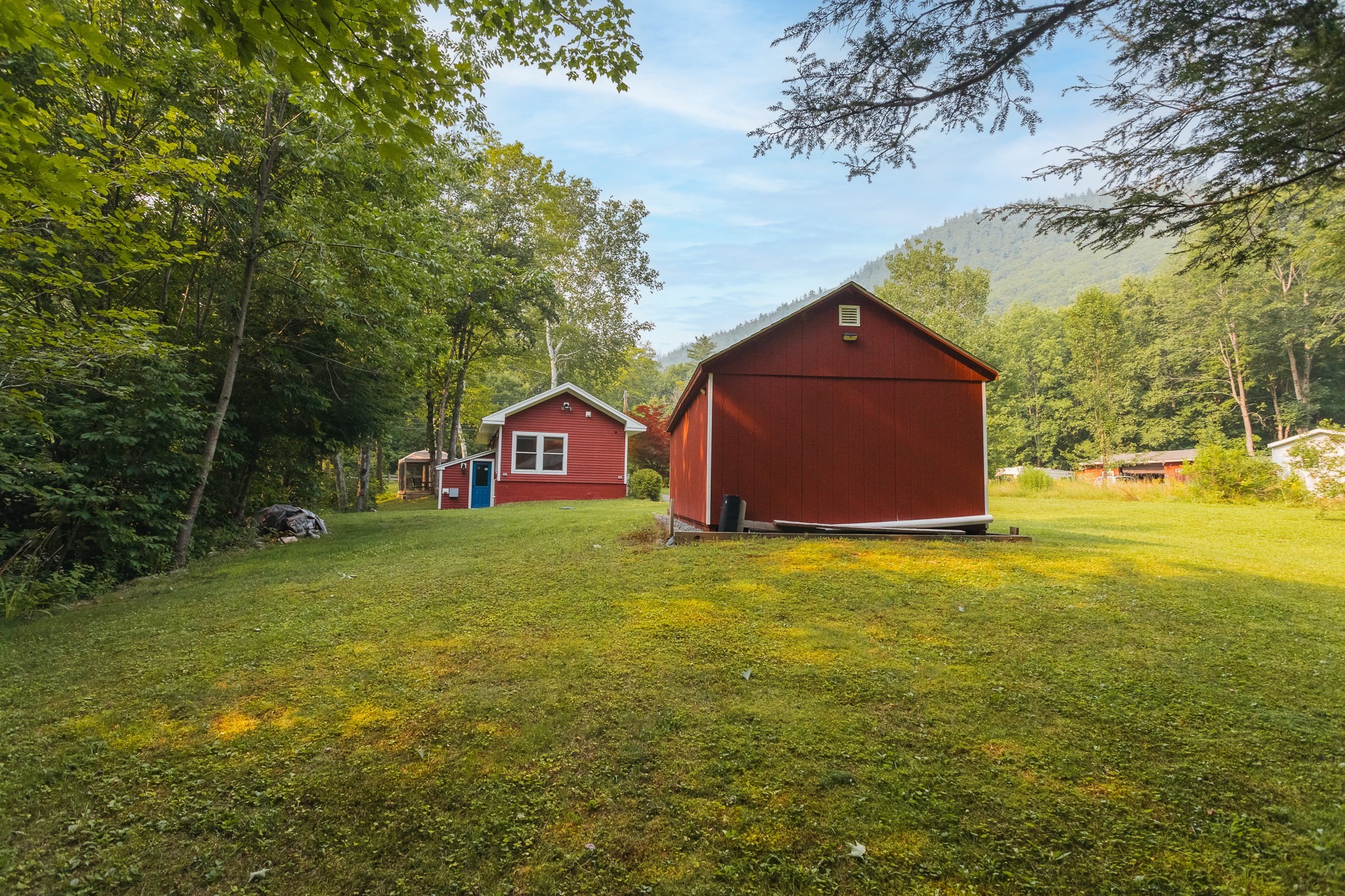 main property photo 23
