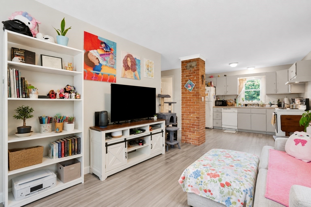 property viewer photo 24