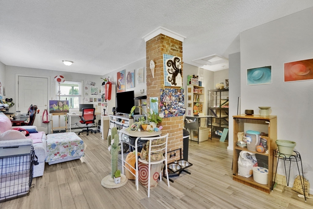 property viewer photo 30