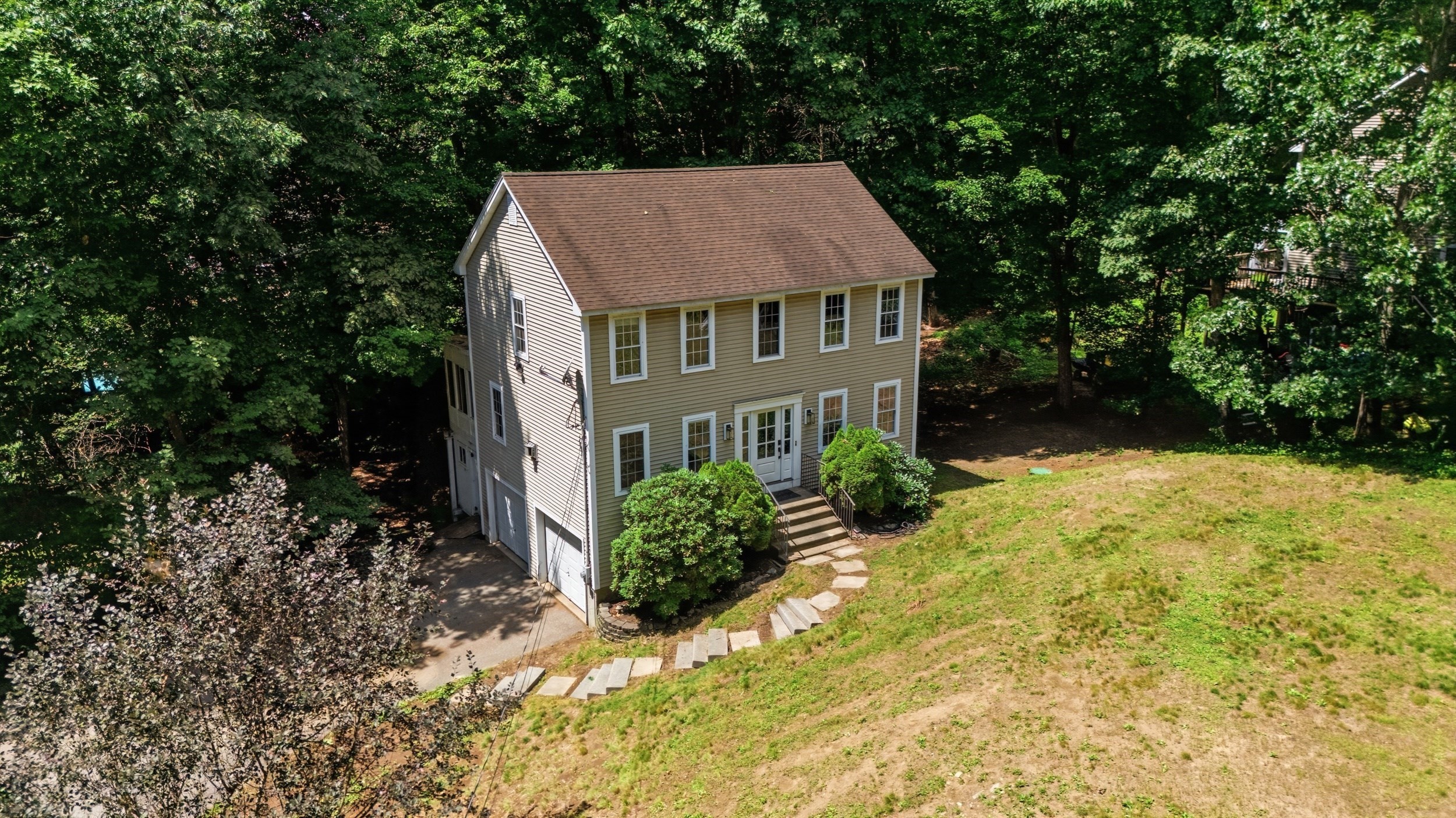 main property photo 31