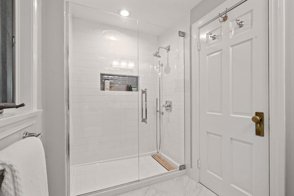 property viewer photo 20