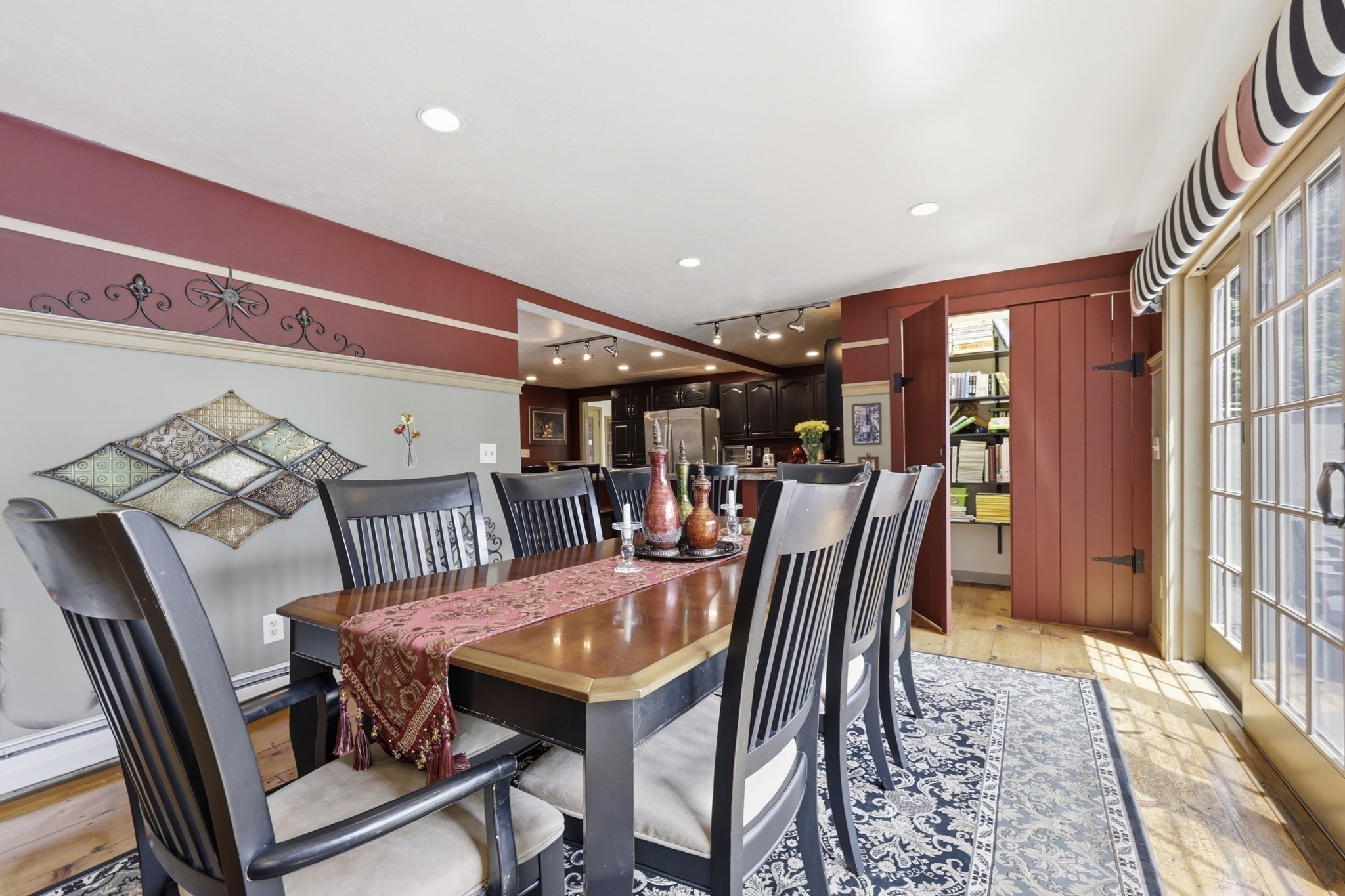 main property photo 5