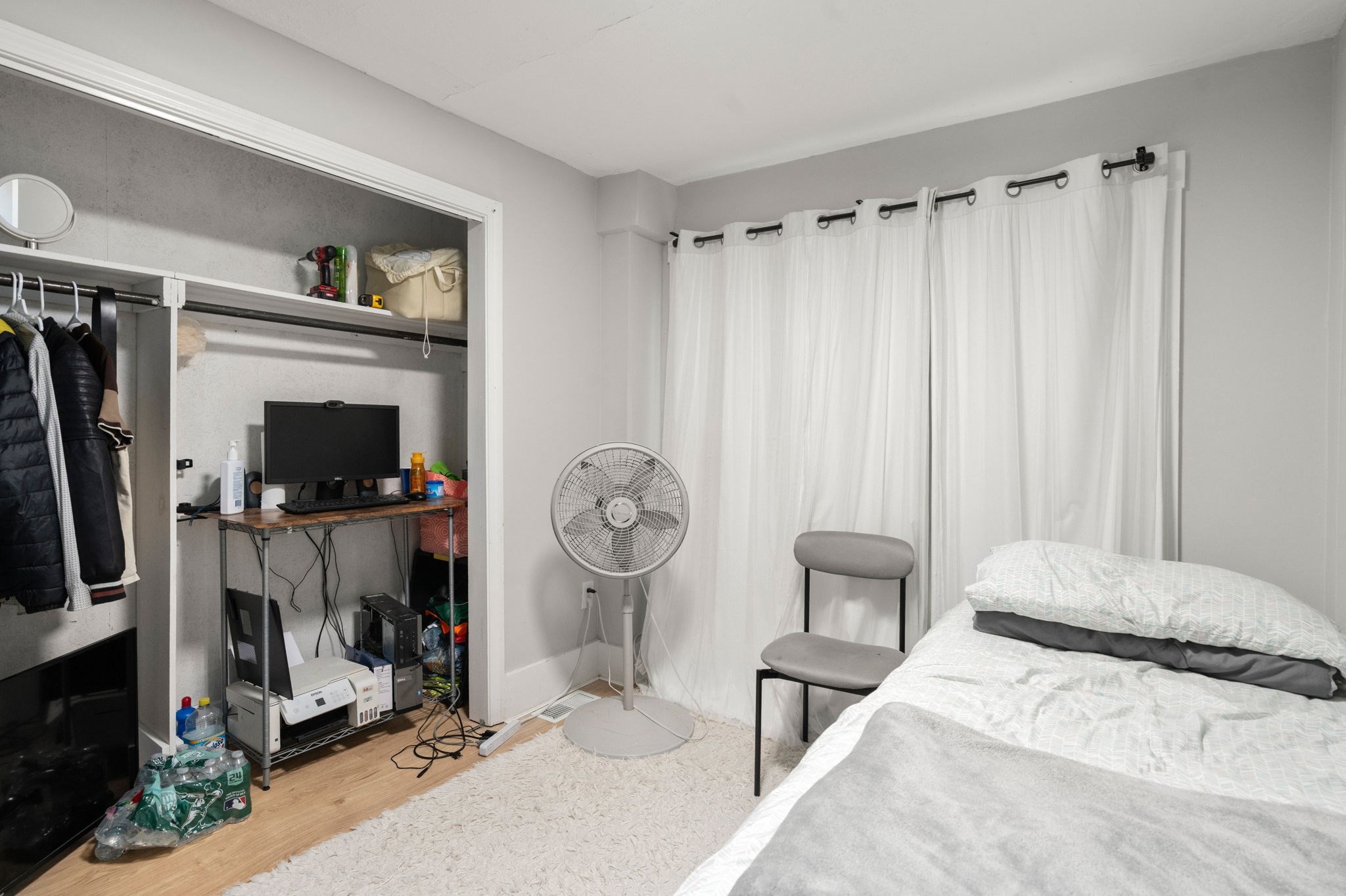 main property photo 28