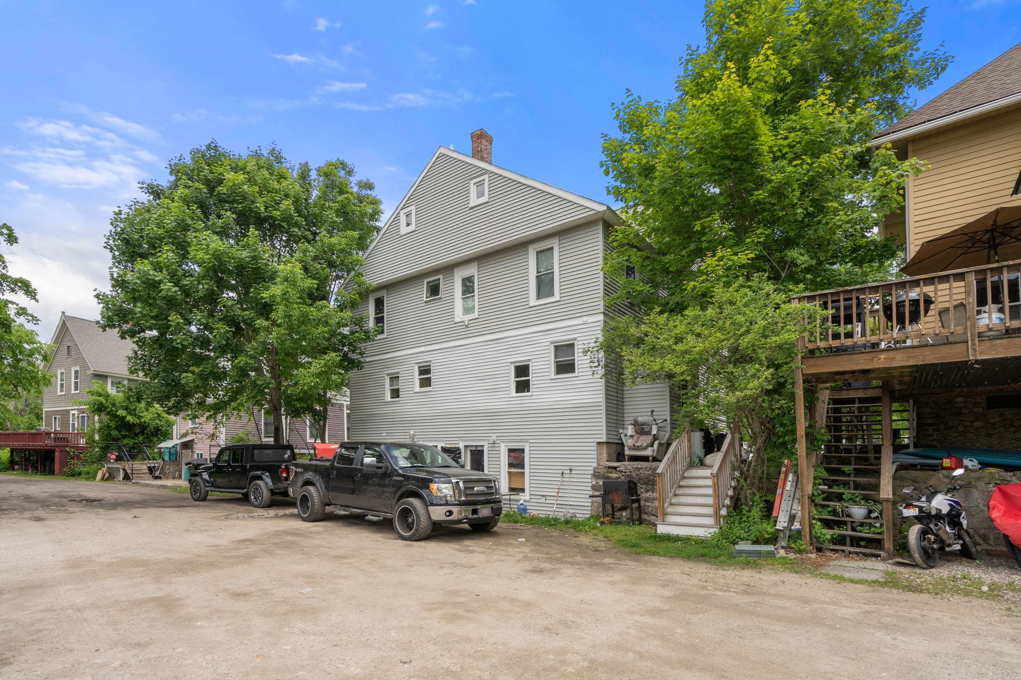 main property photo 38
