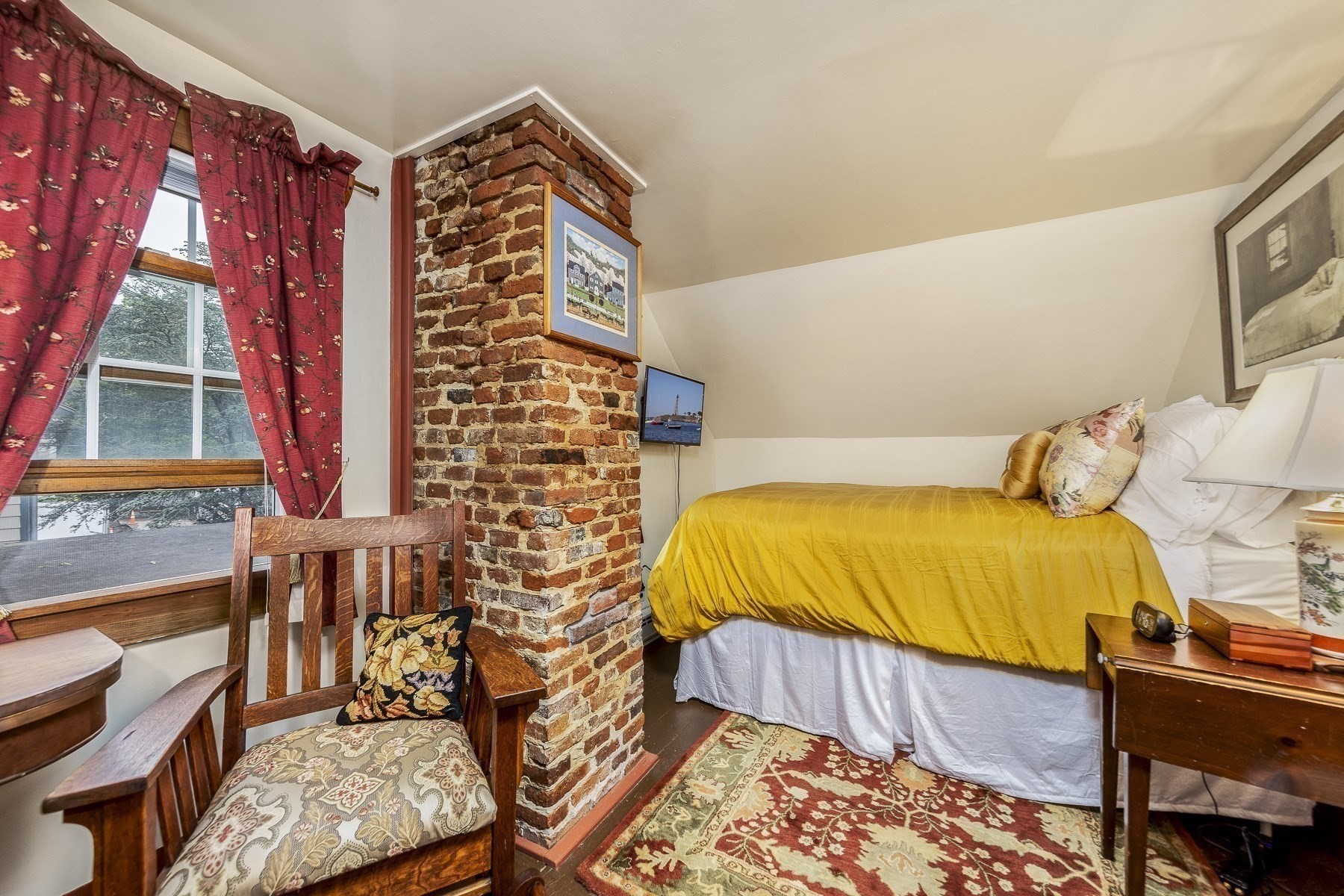 main property photo 24