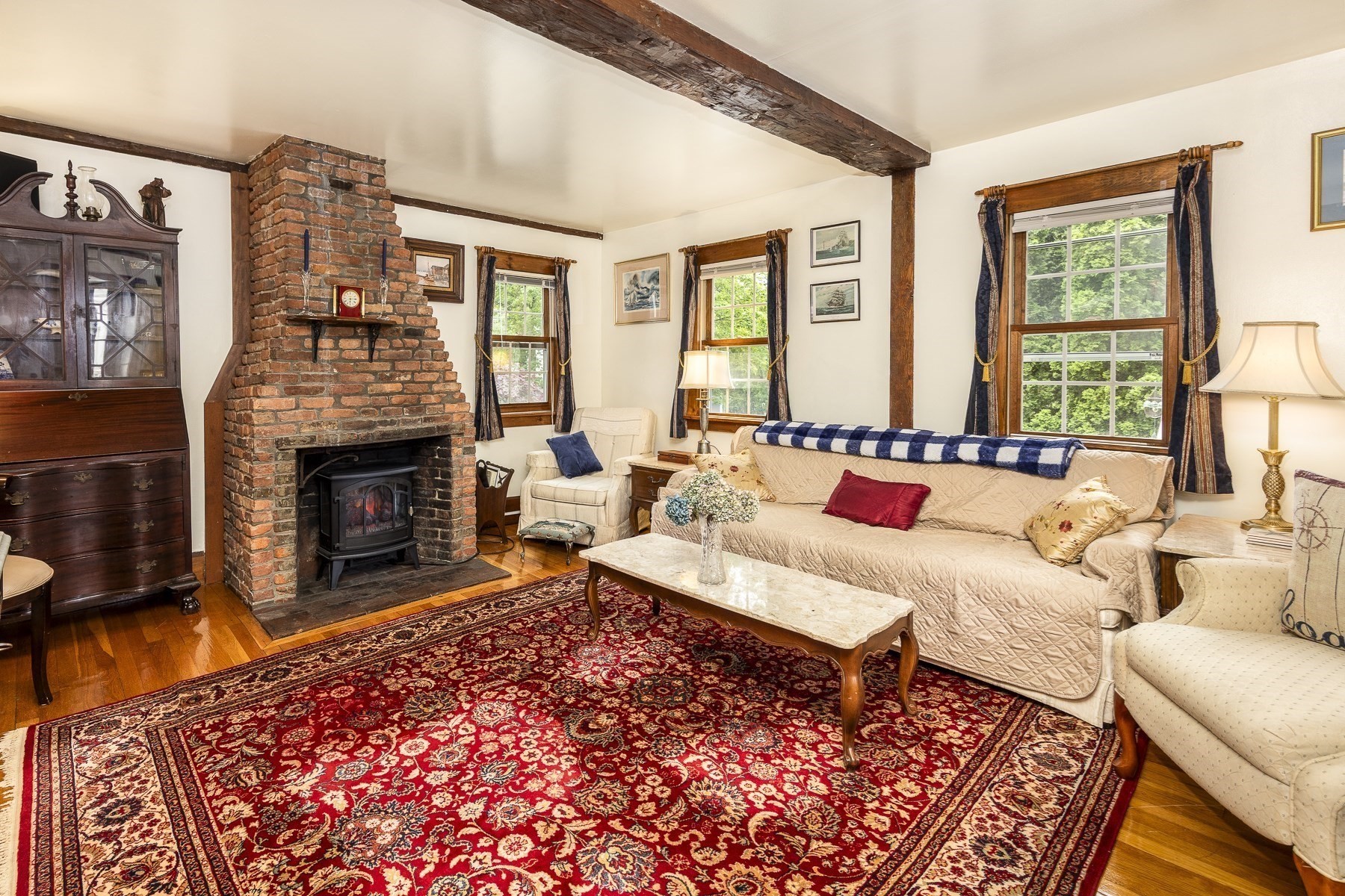 main property photo 6