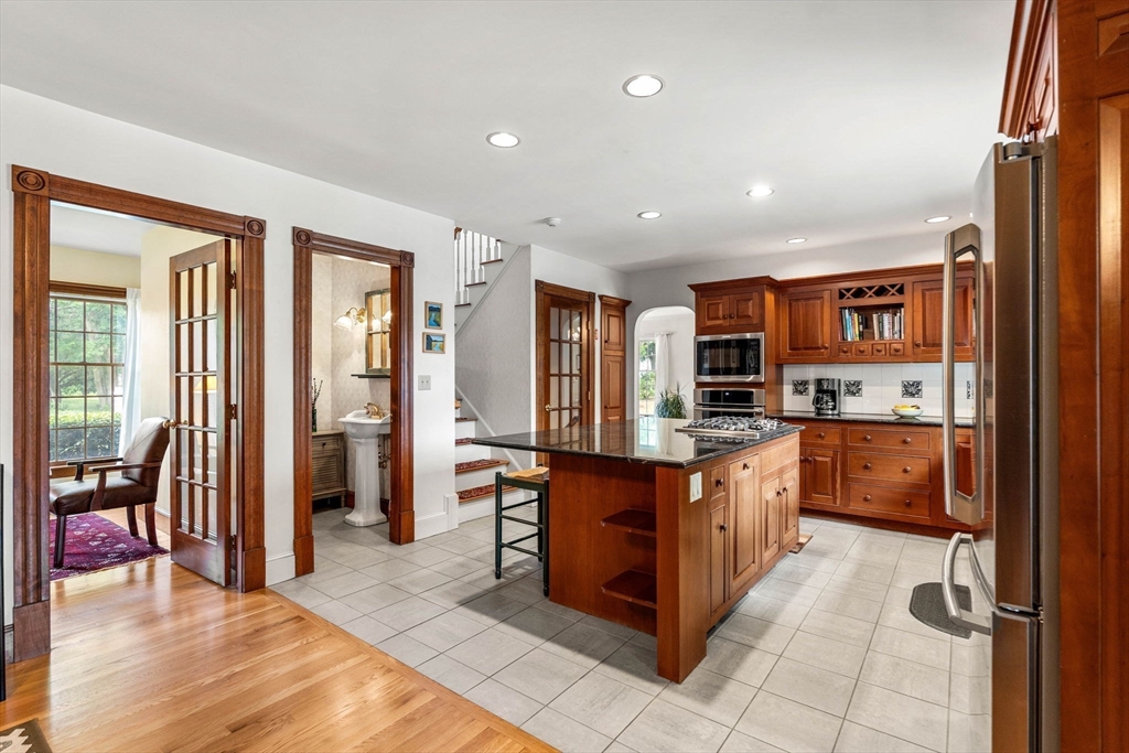 main property photo 14