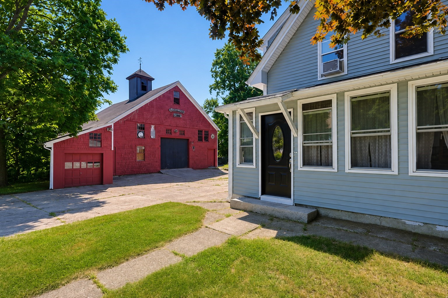 main property photo 2