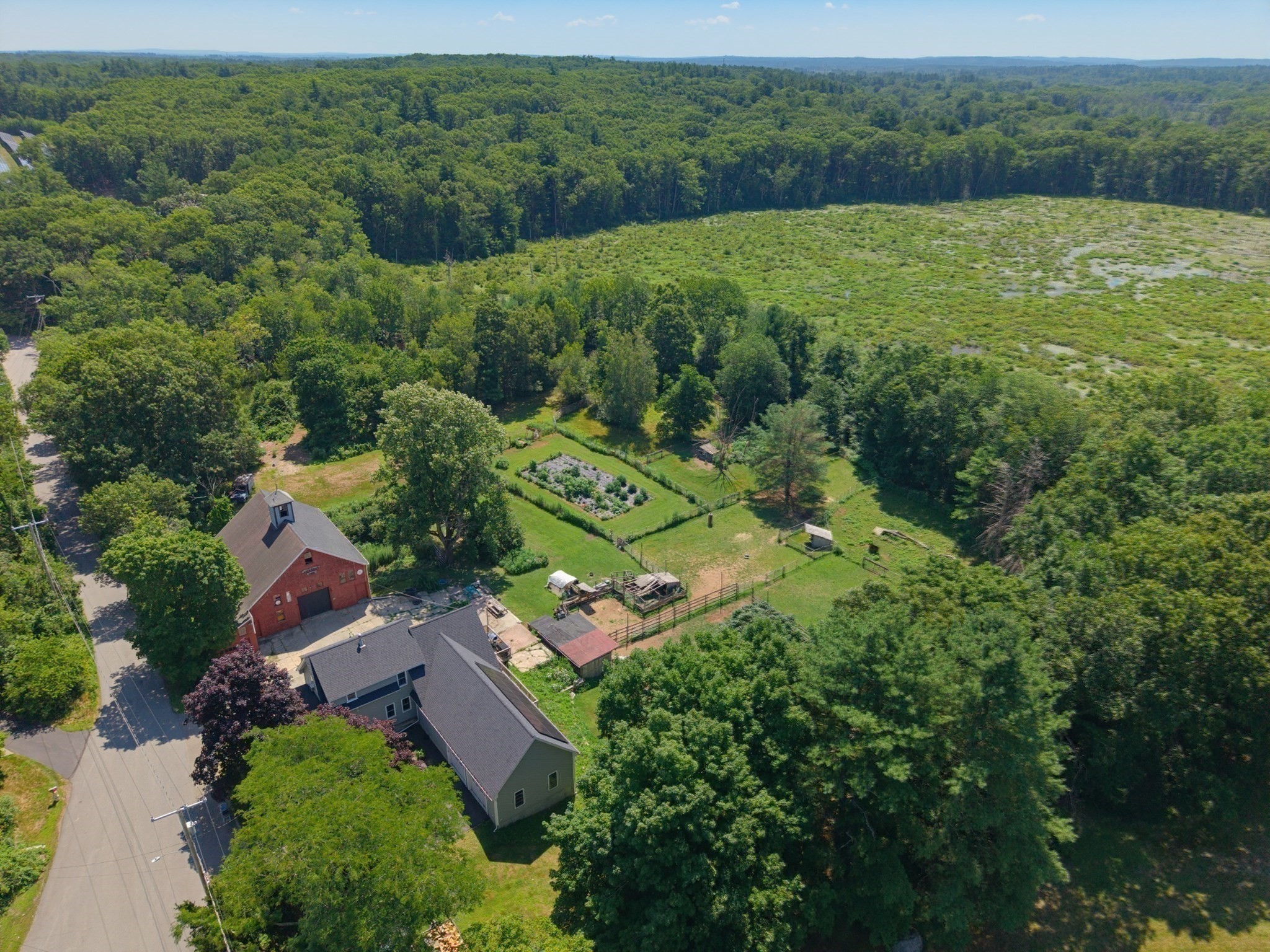 main property photo 27