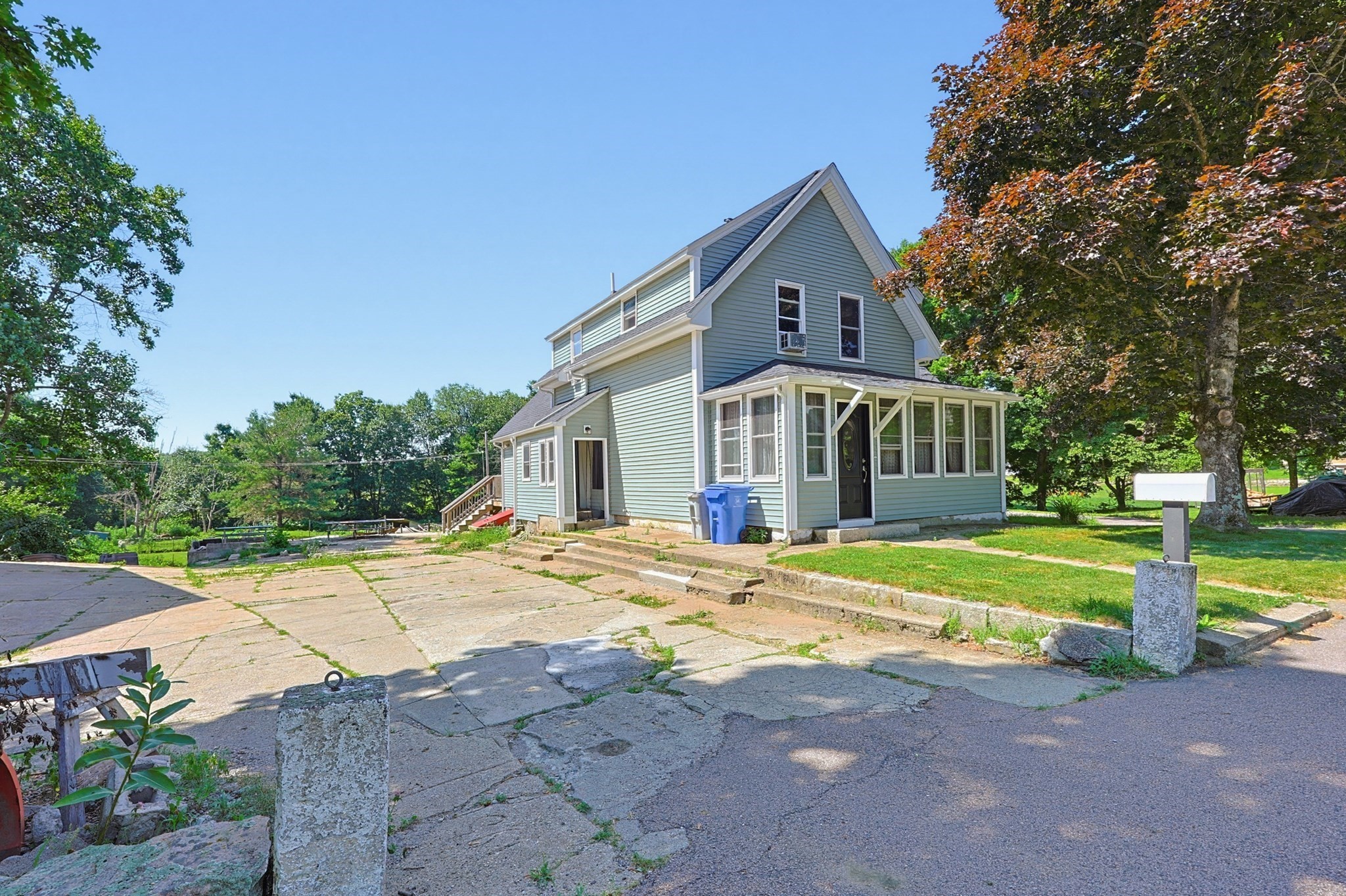 main property photo 3