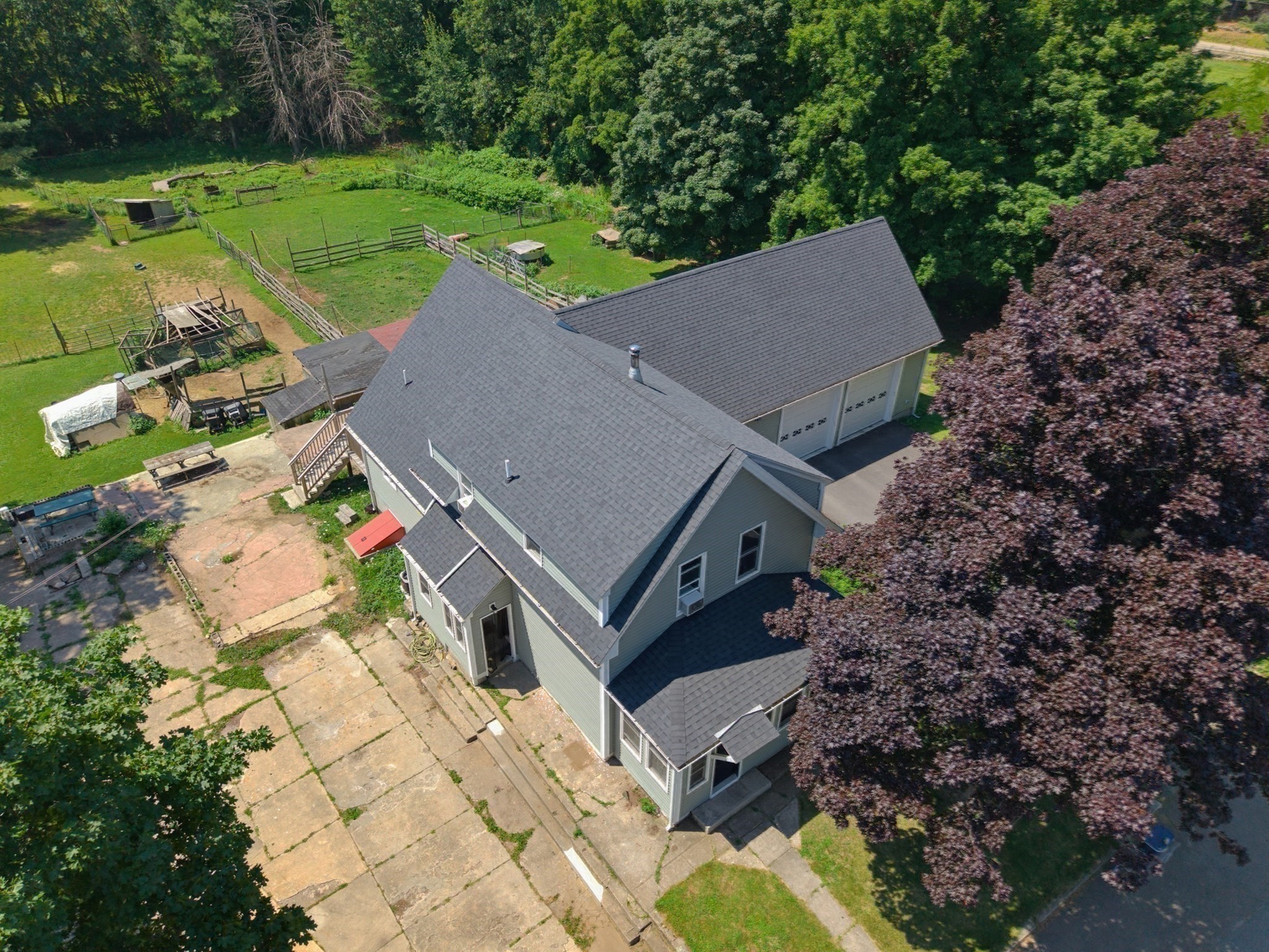 main property photo 33
