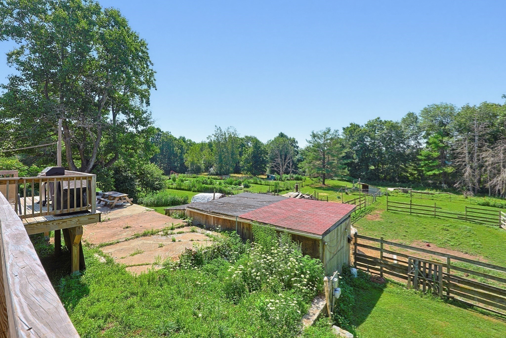 main property photo 36