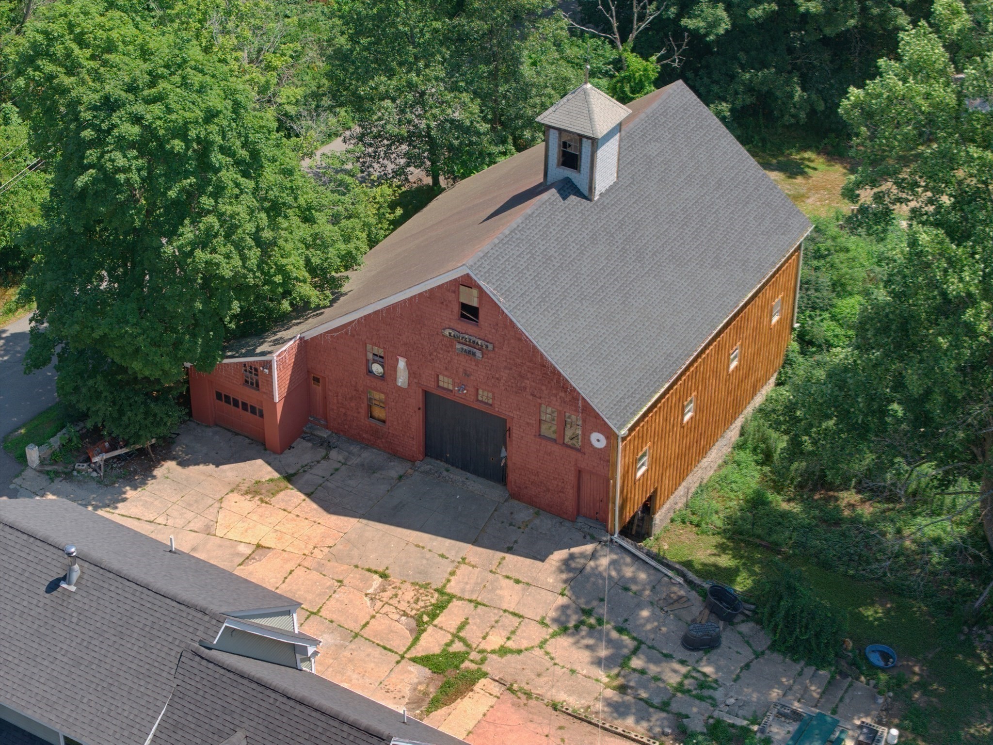 main property photo 38