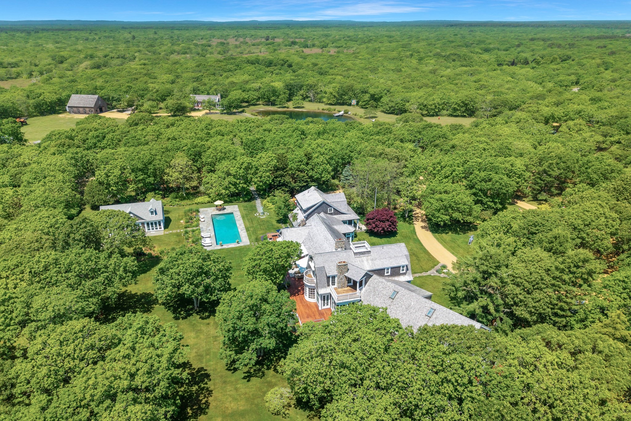 main property photo 39