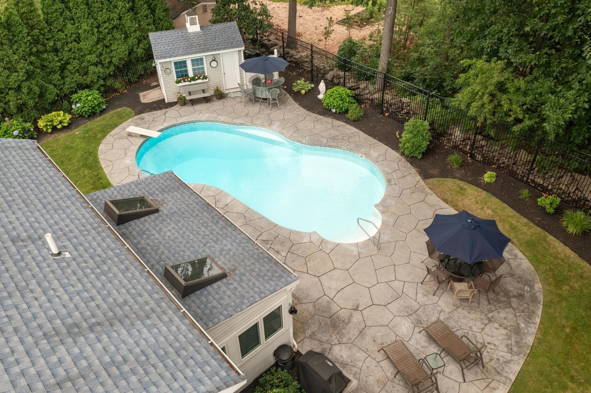 main property photo 31