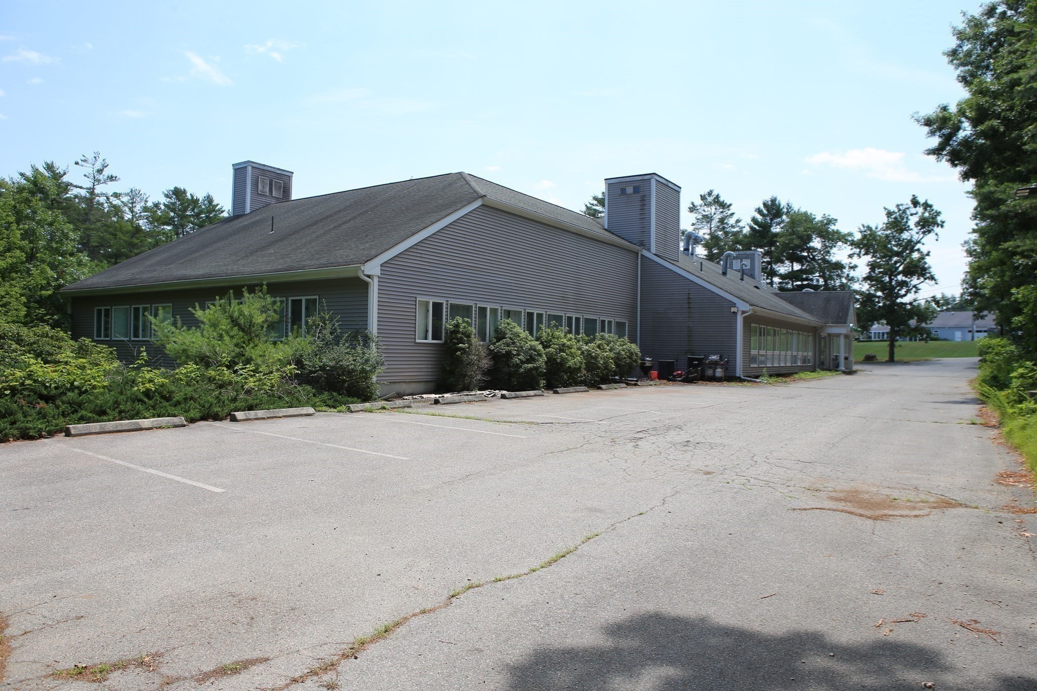 main property photo 34