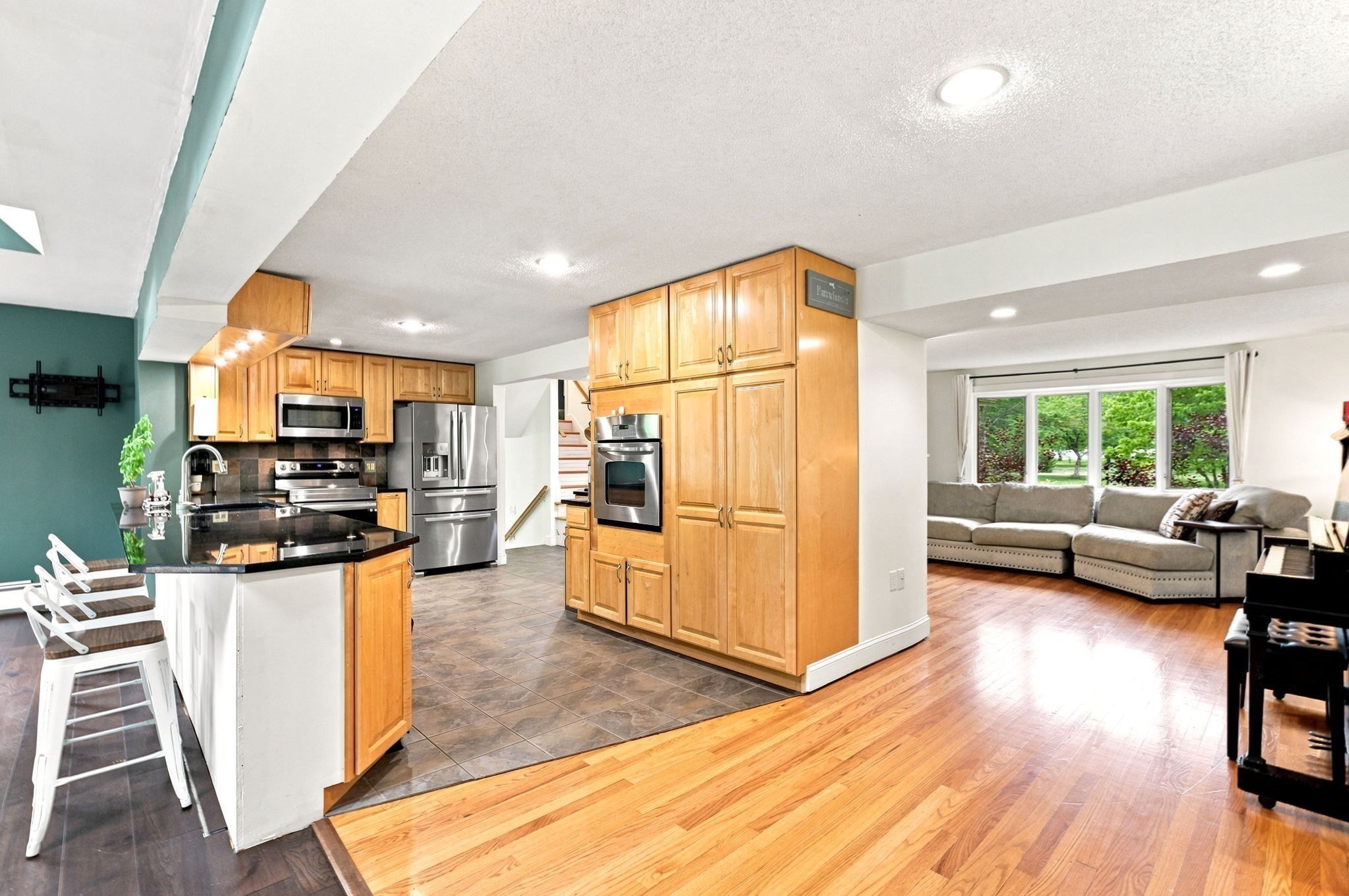 main property photo 12