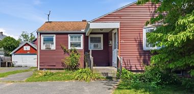 image of property with 3 Bed | 2 Bath | 920 Sqft