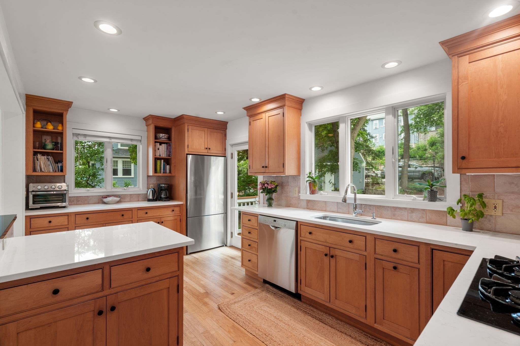 main property photo 17