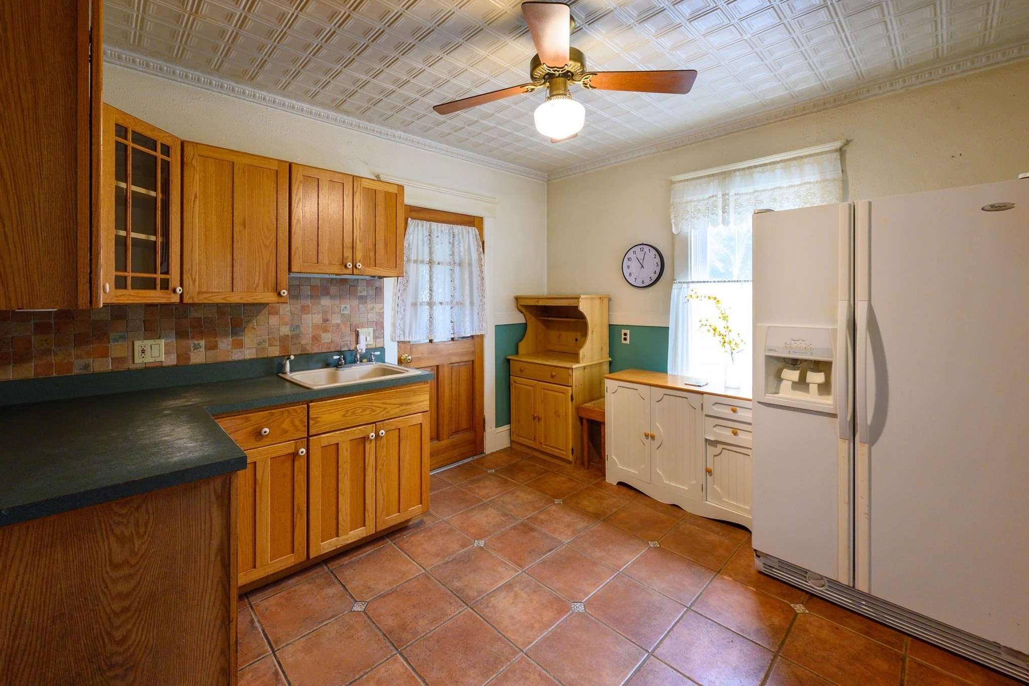 main property photo 11