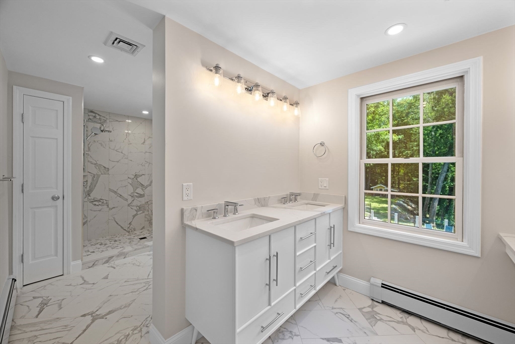 property viewer photo 30