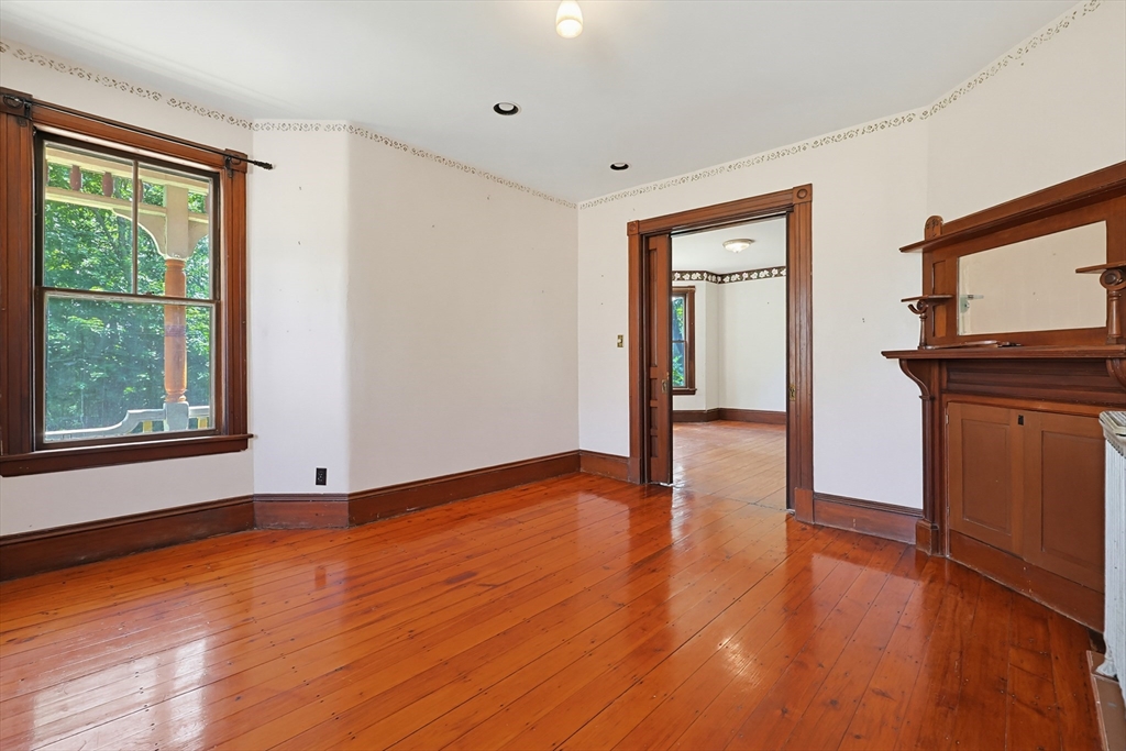 property viewer photo 10