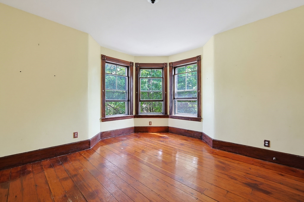 property viewer photo 26
