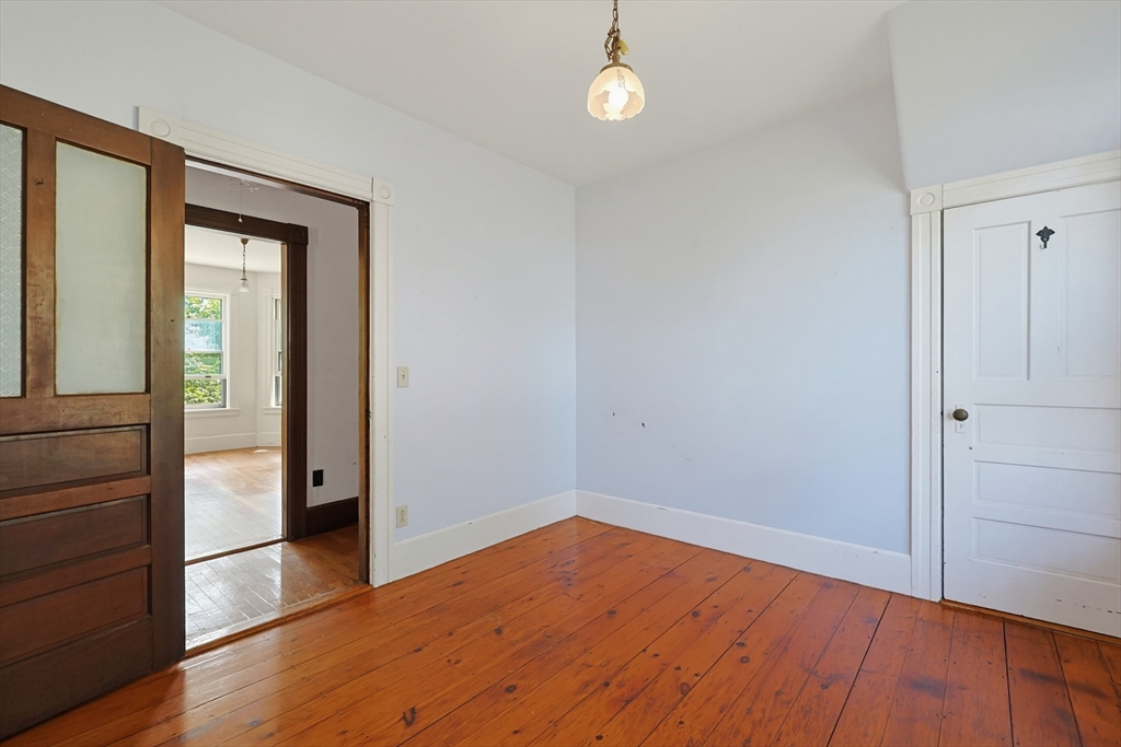 property viewer photo 30