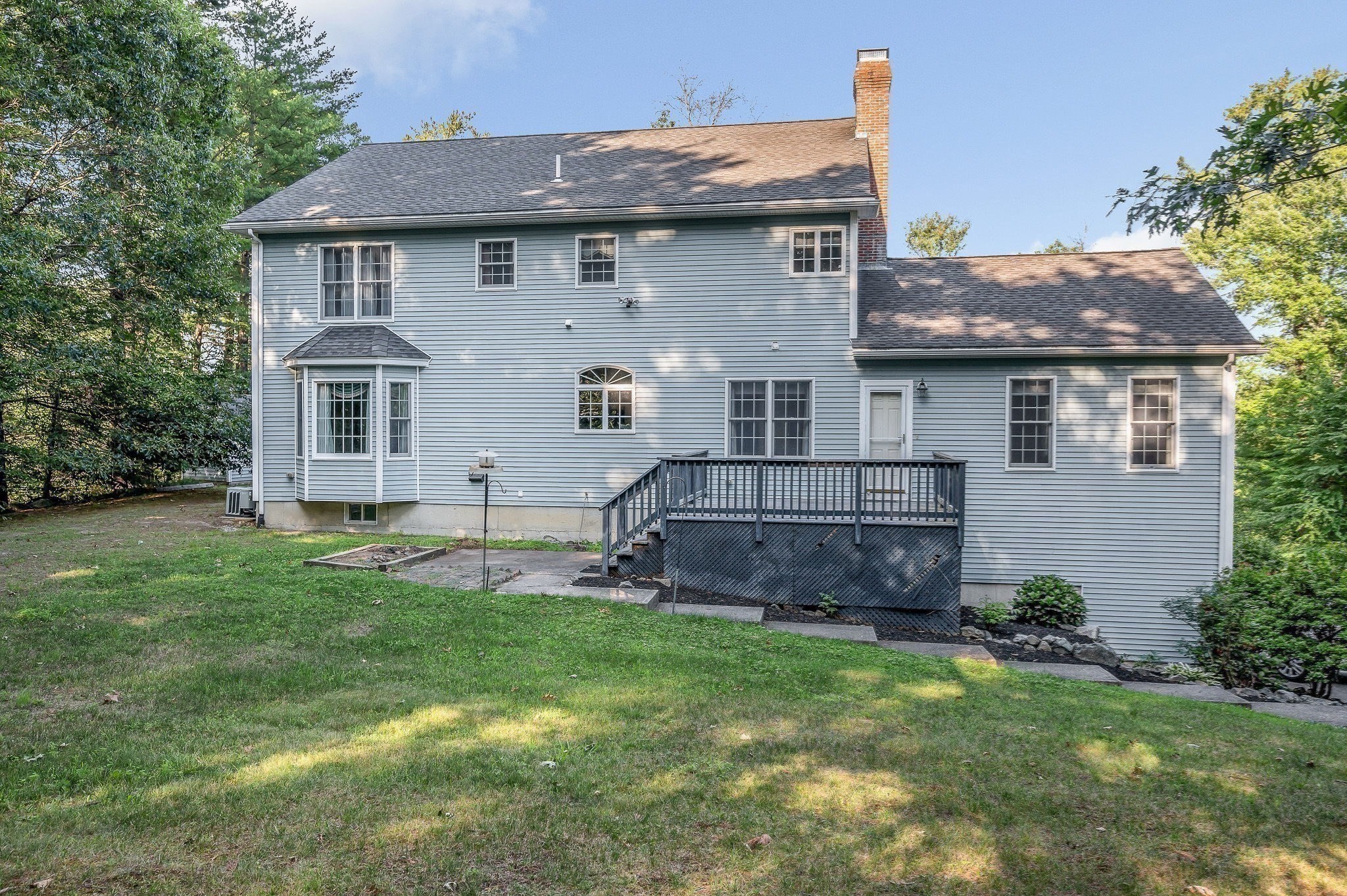 main property photo 37