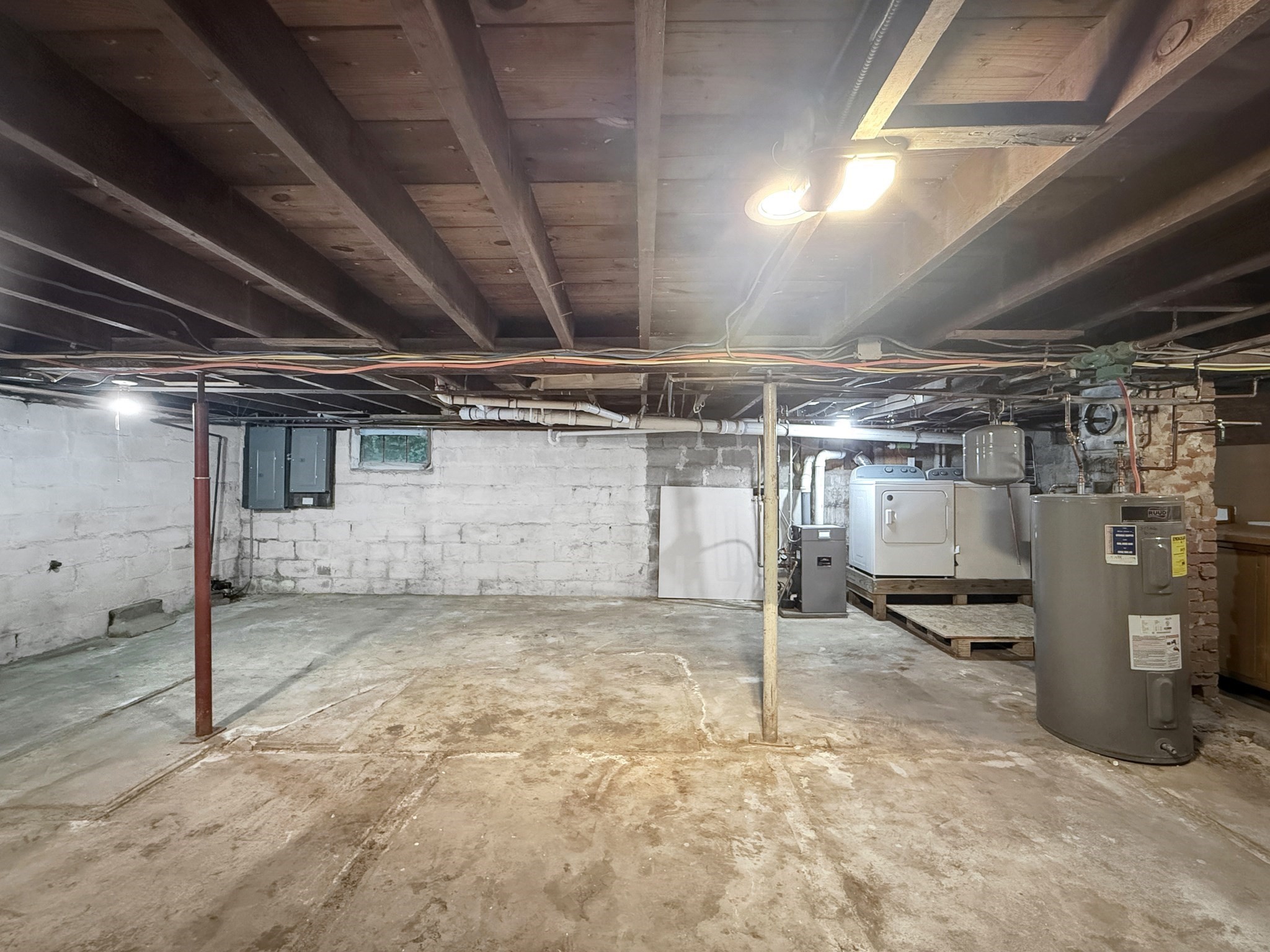 main property photo 21