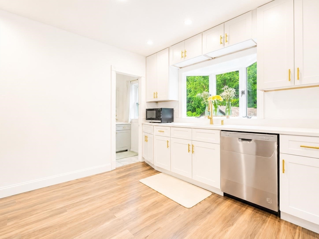 property viewer photo 12