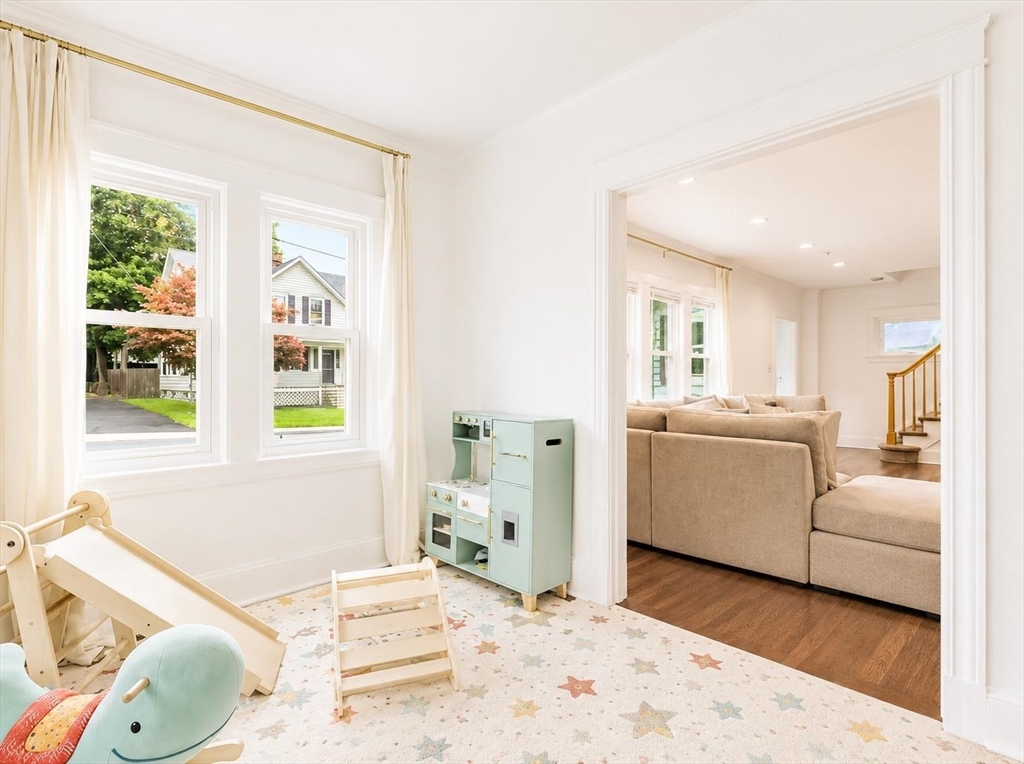property viewer photo 17