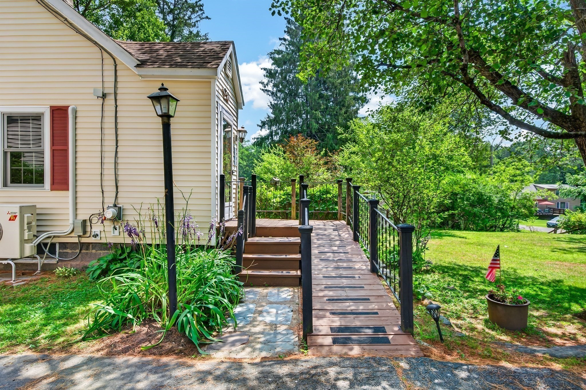 main property photo 27