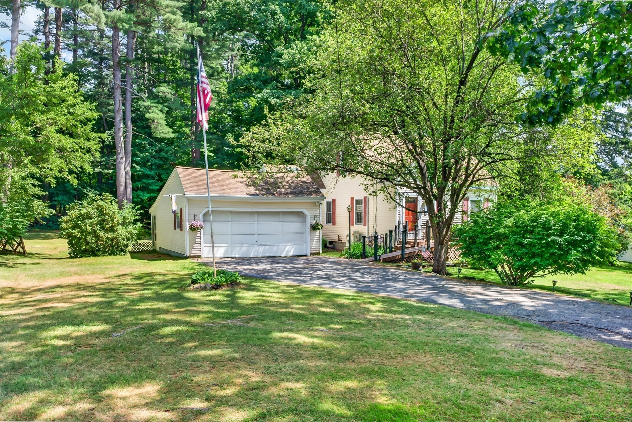 main property photo 41