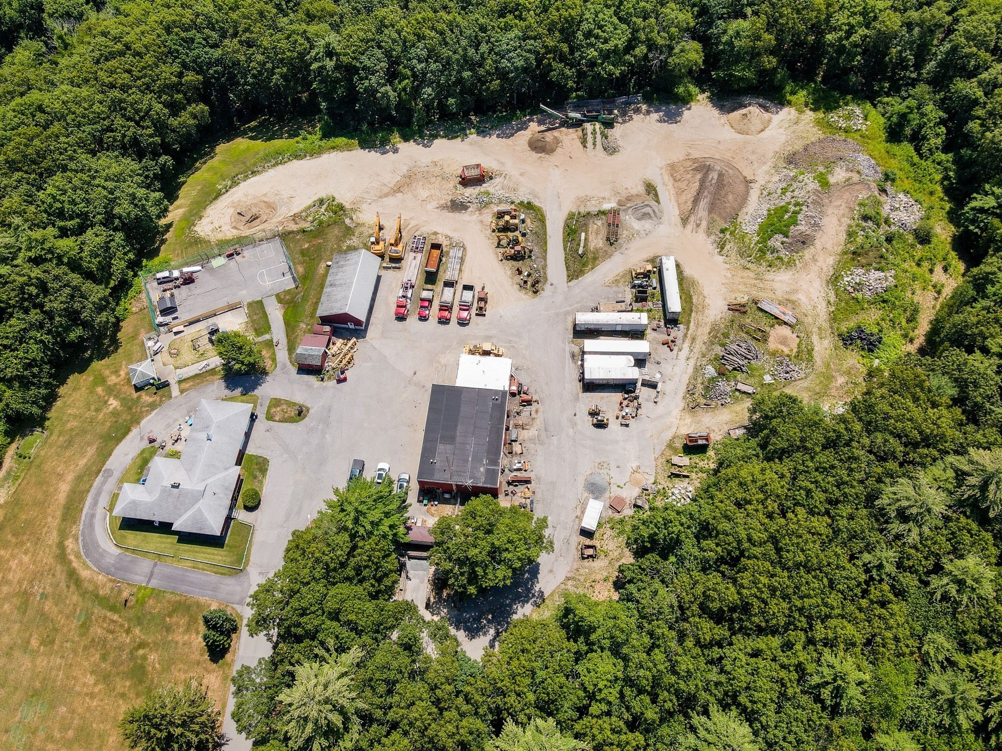 main property photo 8