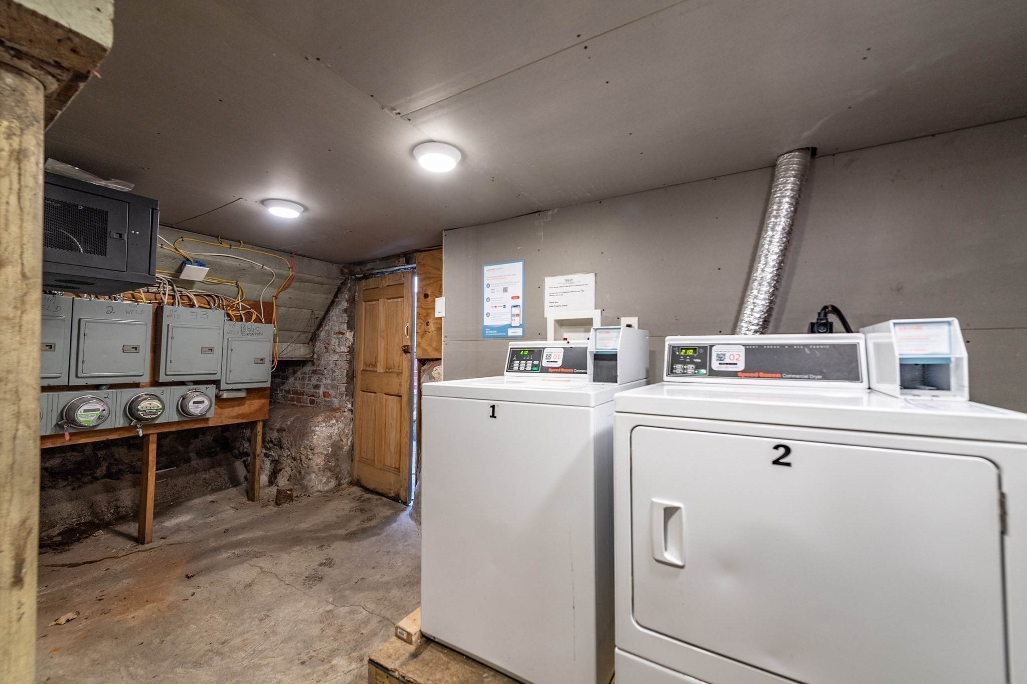 main property photo 7